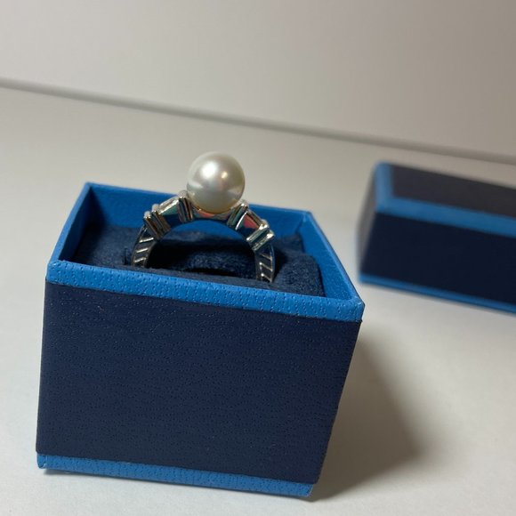 Cultured Freshwater Pearl (10mm) & Cubic Zirconia Ring In Sterling Silver 925 - Picture 2 of 8
